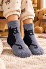 Kids Ultra-Soft Fuzzy Polyamide Cat Crew Socks - Cozy Winter Warmth -KPF07