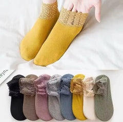 Short Tube Thermal Socks with Lace
