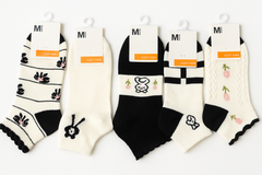 "Women’s Cotton Ankle Socks – 5-Pair Assorted Cute Patterns | Soft, Breathable, Everyday Wear" (Black)