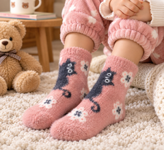Kids Ultra-Soft Fuzzy Polyamide Cat Crew Socks - Cozy Winter Warmth -KPF07