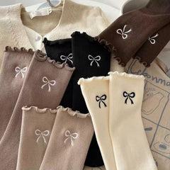 Ladies Soft Fleece Lined Socks (Embroidered Bow)