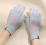 Ladies TouchScreen Heart Plush Gloves/Mittens
