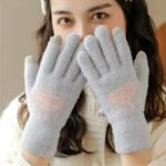 Ladies TouchScreen Heart Plush Gloves/Mittens